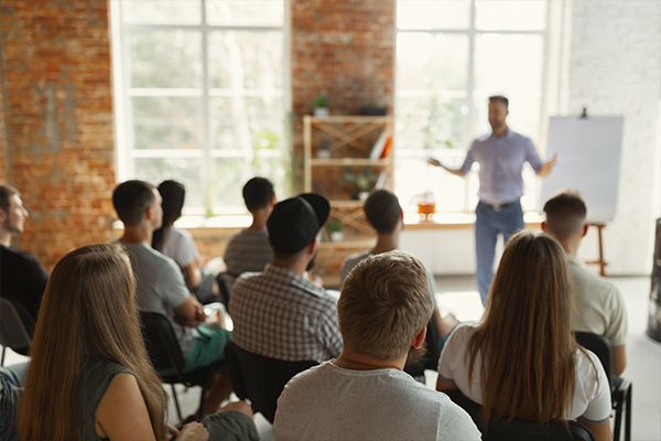 Digital House Group forme des experts capables d'intervenir dans de nombreux secteurs